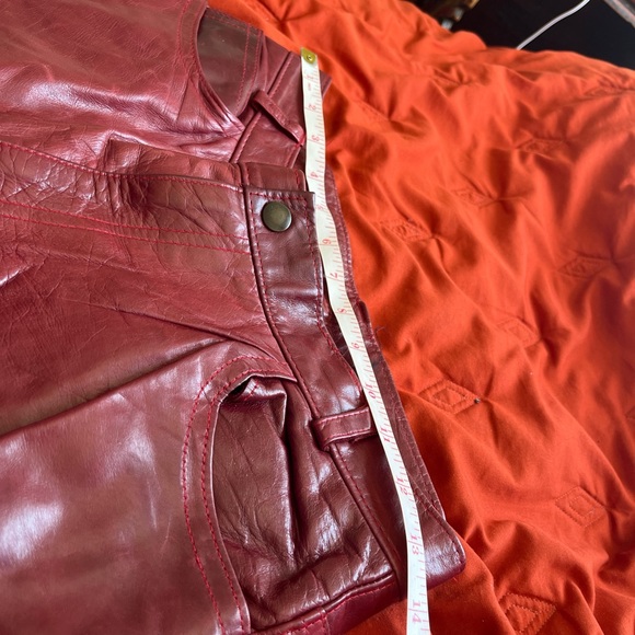 VINTAGE Intermix NY Burgundy/maroon REAL leather straight leg pants w flare - Picture 4 of 4